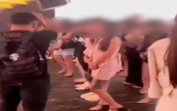 Mulheres estrangeiras presas em boate durante operação policial na Malásia