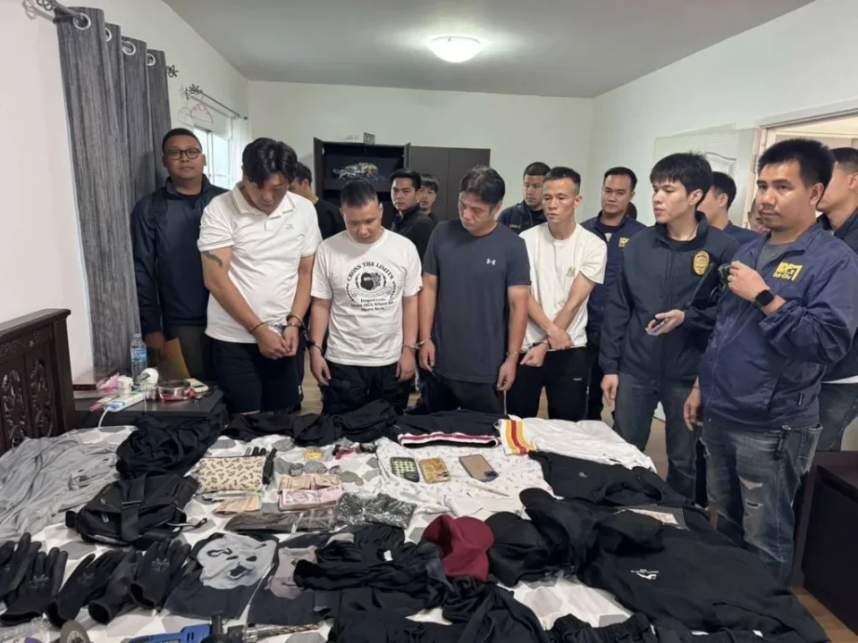 Quatro chineses algemados após operação policial na Tailândia por roubo de cofre