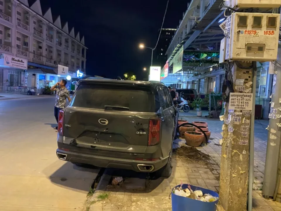 Uma mulher chinesa foi sequestrada em Phnom Penh por um motorista cambojano. A polícia interveio e conseguiu libertar a vítima.