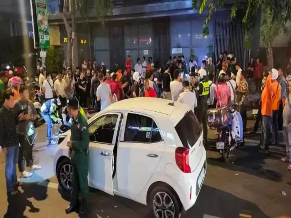 Oito chineses presos em Phnom Penh após ataque violento a dois homens em via pública