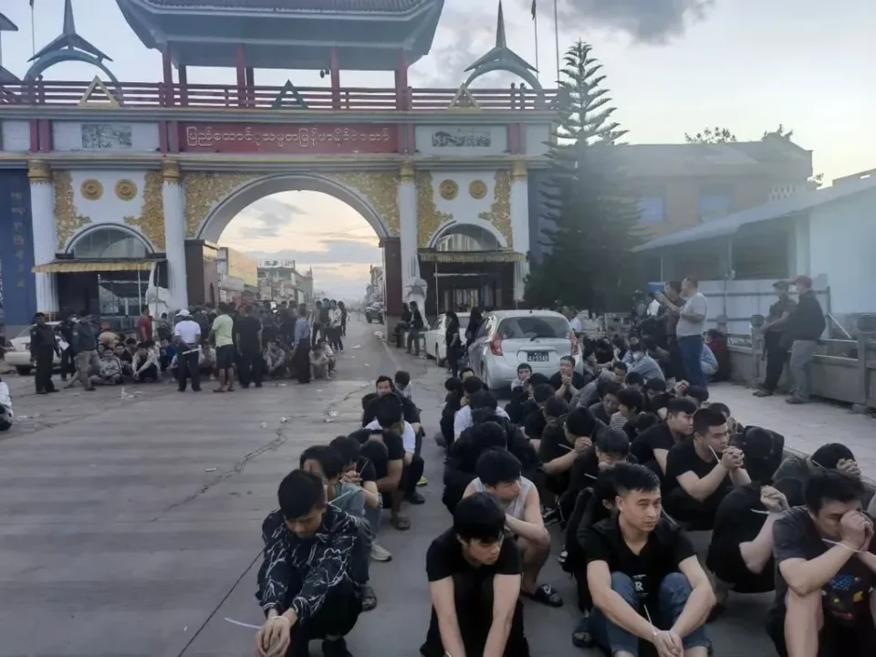 Autoridades de Kokang transferem milhares de suspeitos de fraude para a China