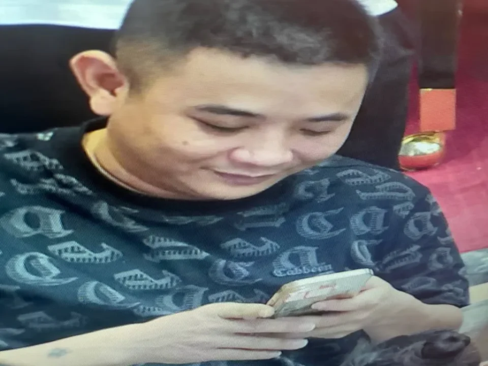 Homem chinês acusado de fuga após prostituição e fraudes em Sihanoukville