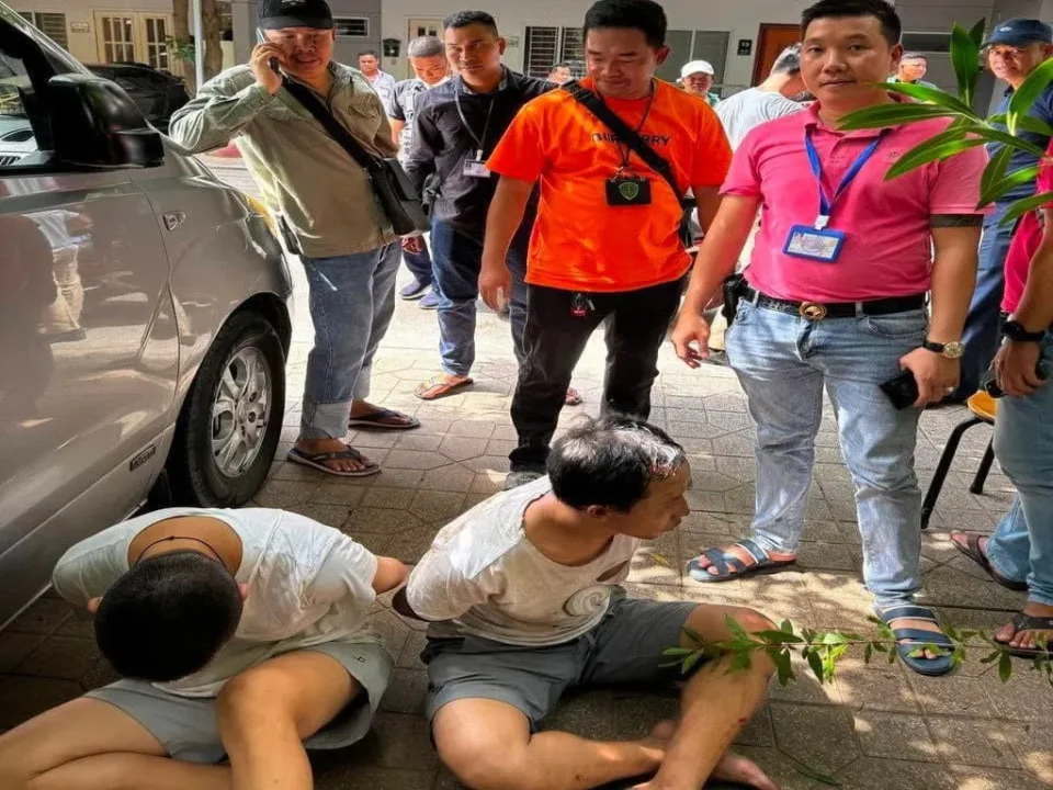 Polícia do Camboja prende dois chineses por roubo de Alphard em Sihanoukville