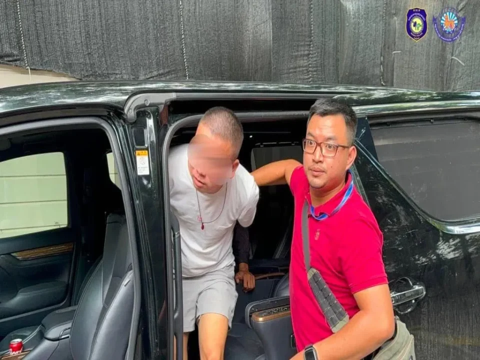 Polícia do Camboja prende dois chineses por roubo de Alphard em Sihanoukville