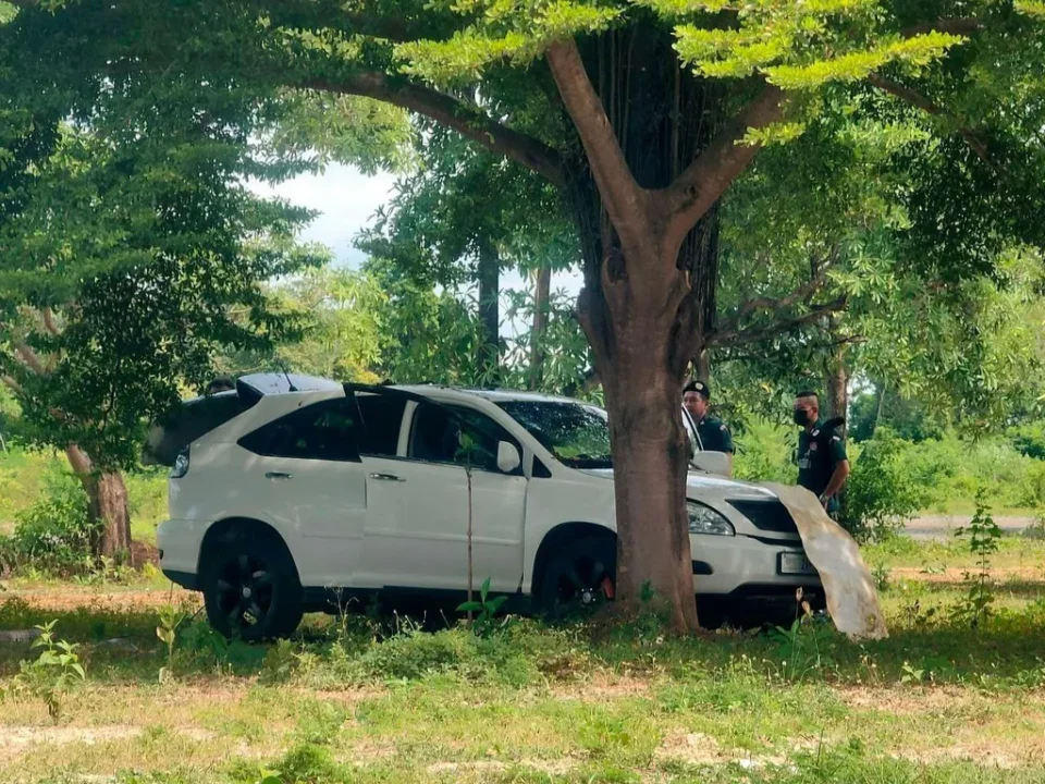 Corpo de cidadão chinês encontrado com ferimentos à bala em um carro em Poipet