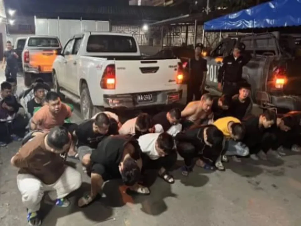 Polícia de Wa entrega golpistas chineses e equipamentos de fraude às autoridades chinesas