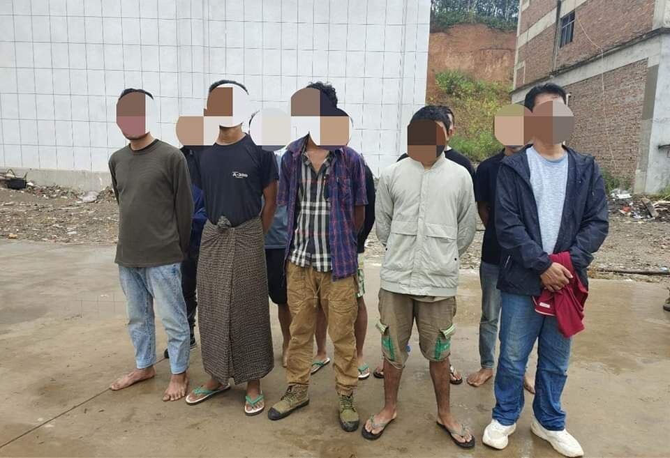 Soldados do MNDAA anunciam anistia e libertação de 49 milicianos em Kokang
