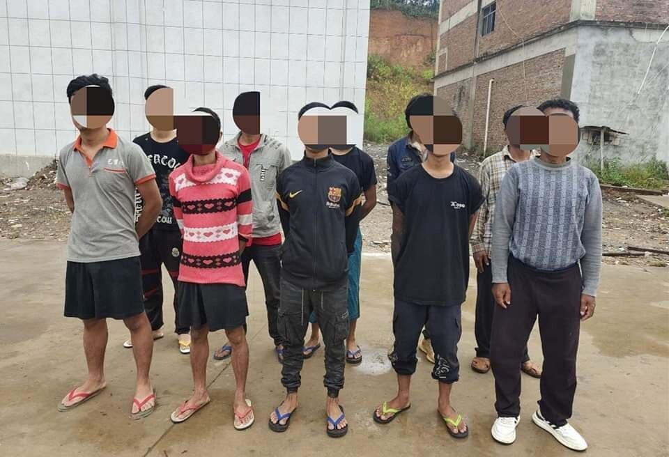 Soldados do MNDAA anunciam anistia e libertação de 49 milicianos em Kokang