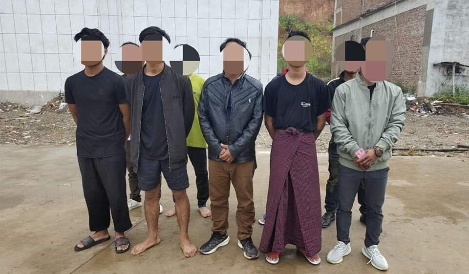 Soldados do MNDAA anunciam anistia e libertação de 49 milicianos em Kokang