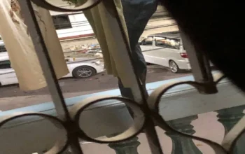 Militares armados confiscam bens e detêm trabalhadores em parque de Tachileik, Mianmar